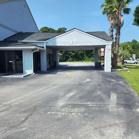 Days Inn By Wyndham Hardeeville Near Hilton Head Екстериор снимка