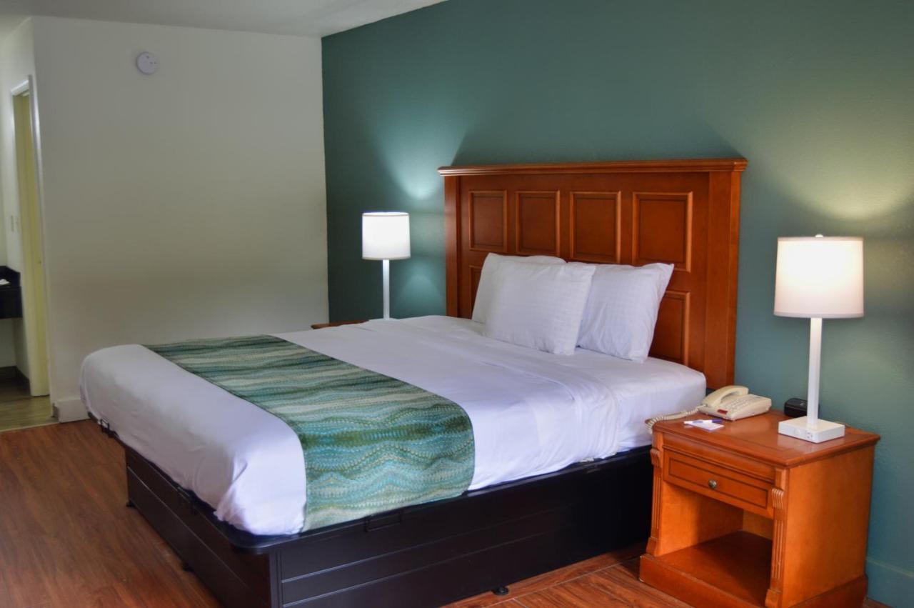 Days Inn By Wyndham Hardeeville Near Hilton Head Екстериор снимка