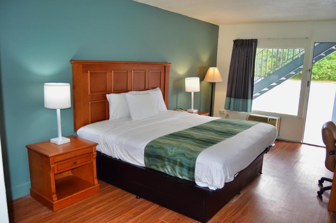 Days Inn By Wyndham Hardeeville Near Hilton Head Екстериор снимка