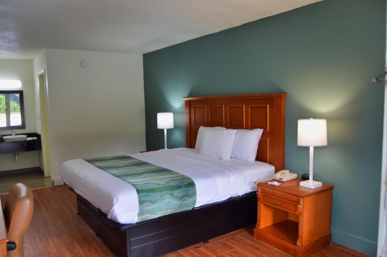 Days Inn By Wyndham Hardeeville Near Hilton Head Екстериор снимка