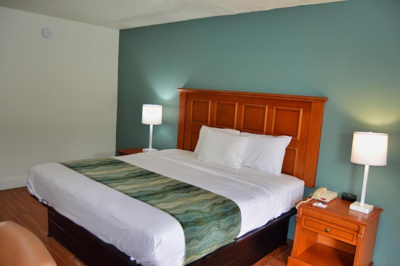 Days Inn By Wyndham Hardeeville Near Hilton Head Екстериор снимка