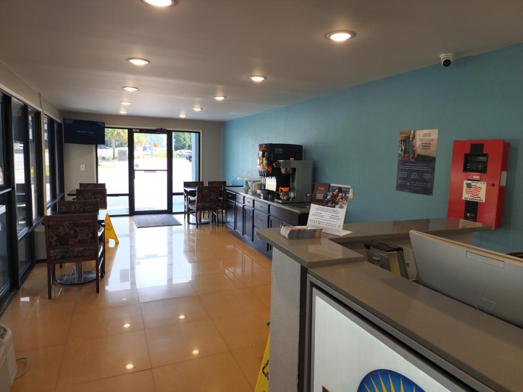 Days Inn By Wyndham Hardeeville Near Hilton Head Екстериор снимка