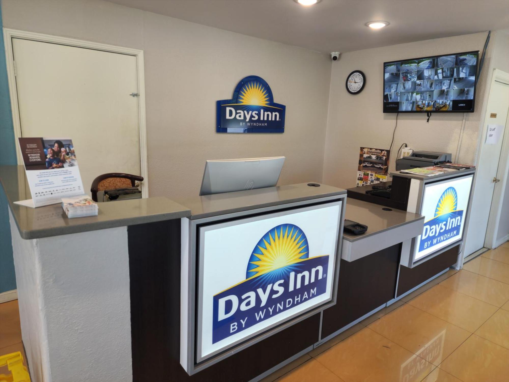 Days Inn By Wyndham Hardeeville Near Hilton Head Екстериор снимка
