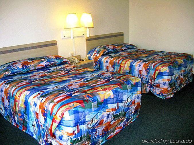 Days Inn By Wyndham Hardeeville Near Hilton Head Екстериор снимка