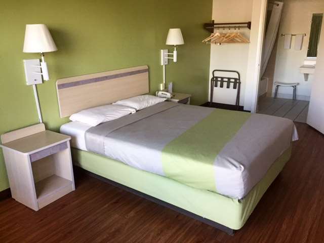 Days Inn By Wyndham Hardeeville Near Hilton Head Стая снимка
