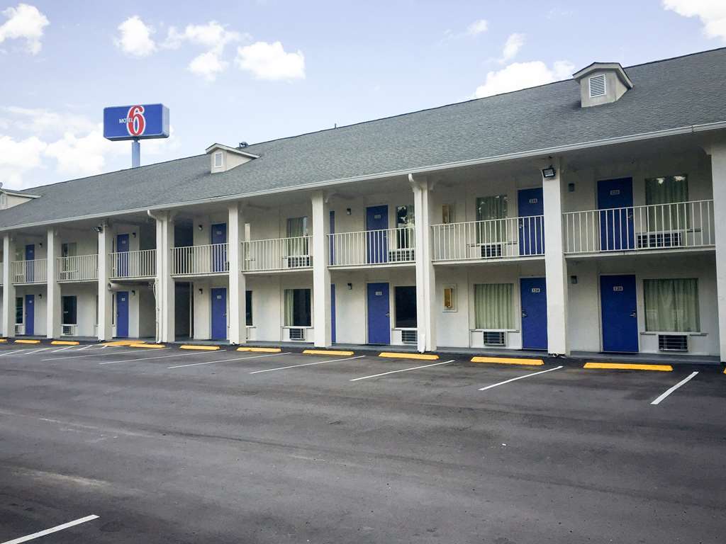 Days Inn By Wyndham Hardeeville Near Hilton Head Екстериор снимка